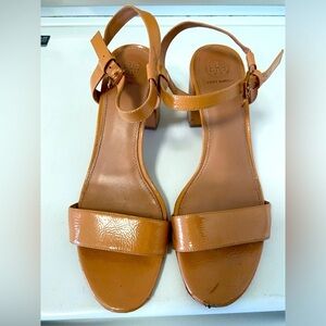 Tory Burch, Size 10 Laurel Tan sandals, dangle logo metal, a little worn $248